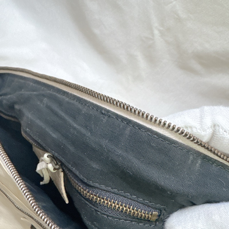 二手正品Balenciaga巴黎世家Classic Day Hobo奶白復古羊皮機車包巴黎世家包巴黎世家機車包肩背-46