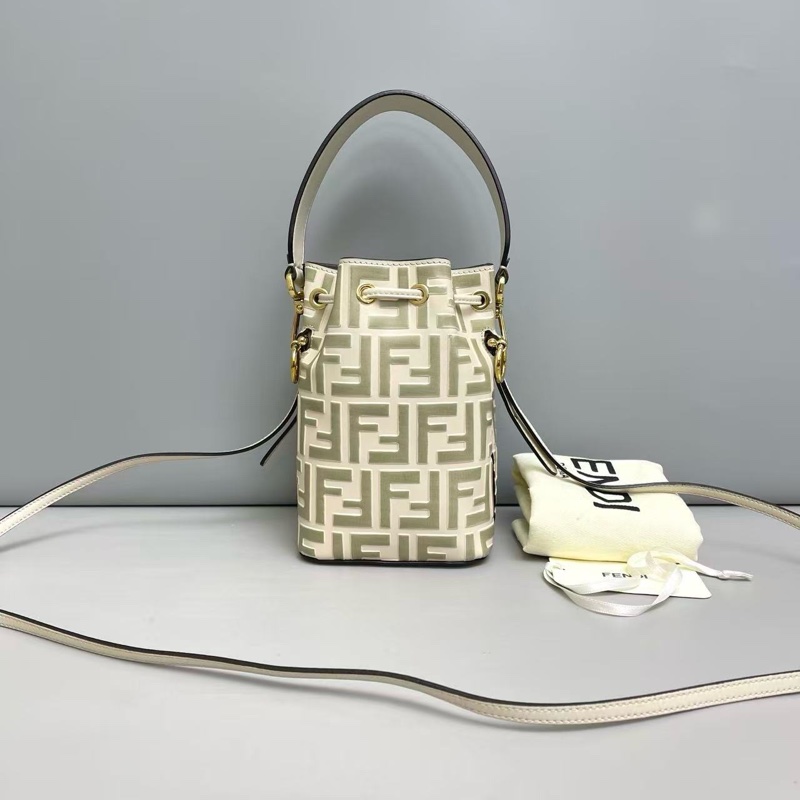 Fendi 芬迪 Mon Tresor 拼色雙F Logo 水桶 迷你 抹茶色-1
