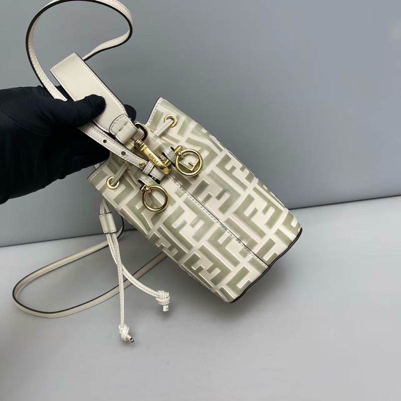 Fendi 芬迪 Mon Tresor 拼色雙F Logo 水桶 迷你 抹茶色-2