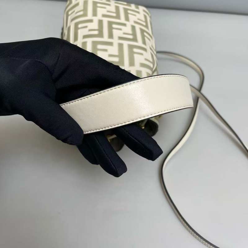 Fendi 芬迪 Mon Tresor 拼色雙F Logo 水桶 迷你 抹茶色-8