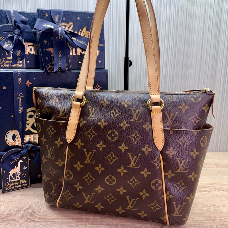 LV M41016 TOTALLY PM 小款兩側口袋拉鍊天心包肩背包-3