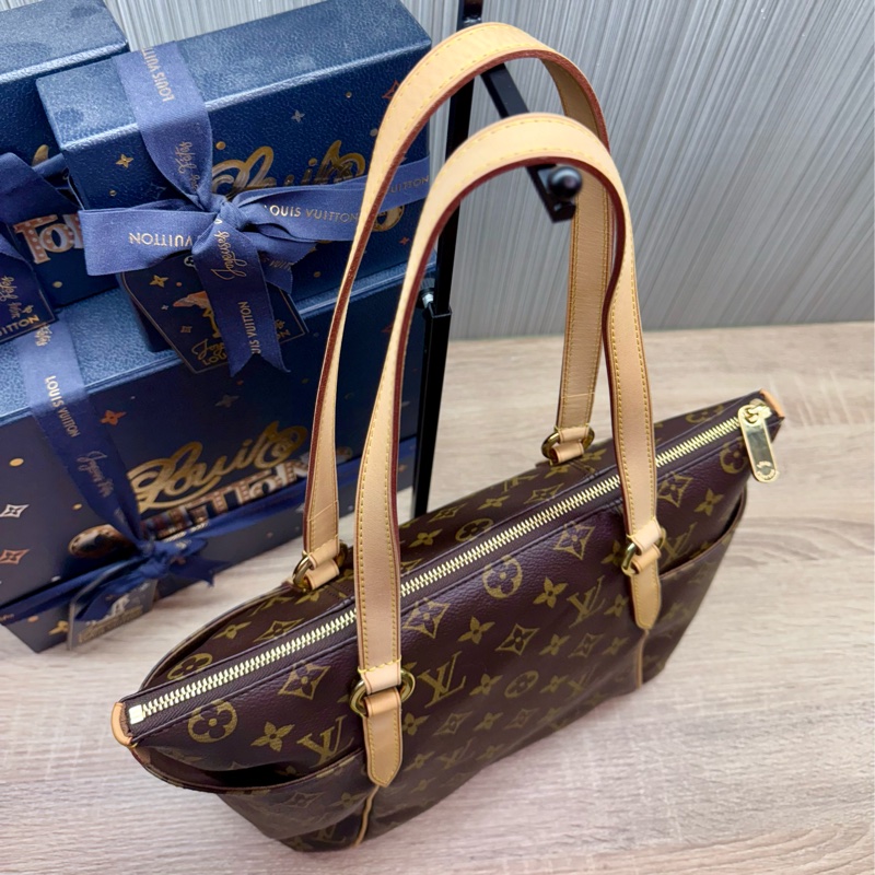 LV M41016 TOTALLY PM 小款兩側口袋拉鍊天心包肩背包-5