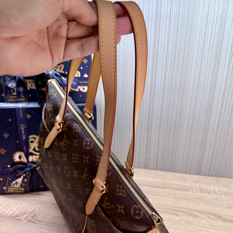 LV M41016 TOTALLY PM 小款兩側口袋拉鍊天心包肩背包-17