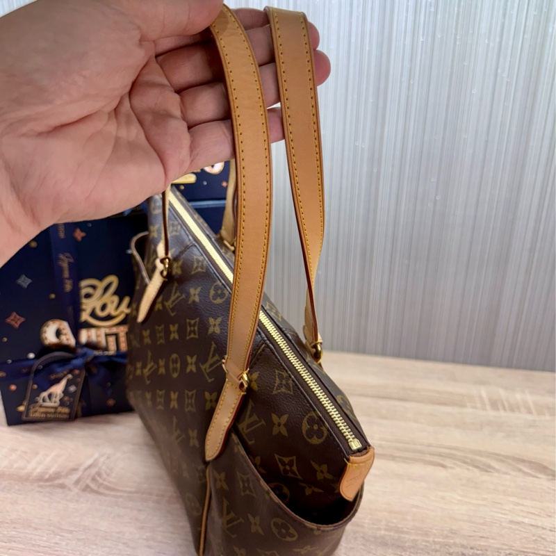 LV M41016 TOTALLY PM 小款兩側口袋拉鍊天心包肩背包-18