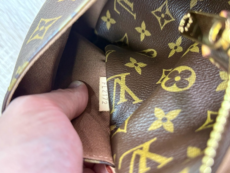 LV M41016 TOTALLY PM 小款兩側口袋拉鍊天心包肩背包-29