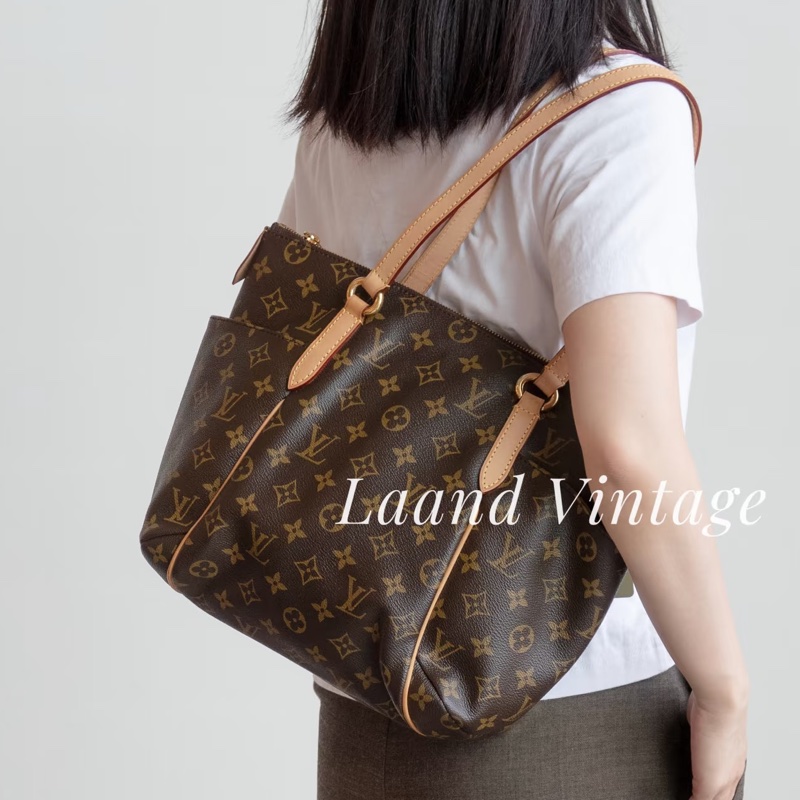 LV M41016 TOTALLY PM 小款兩側口袋拉鍊天心包肩背包-32