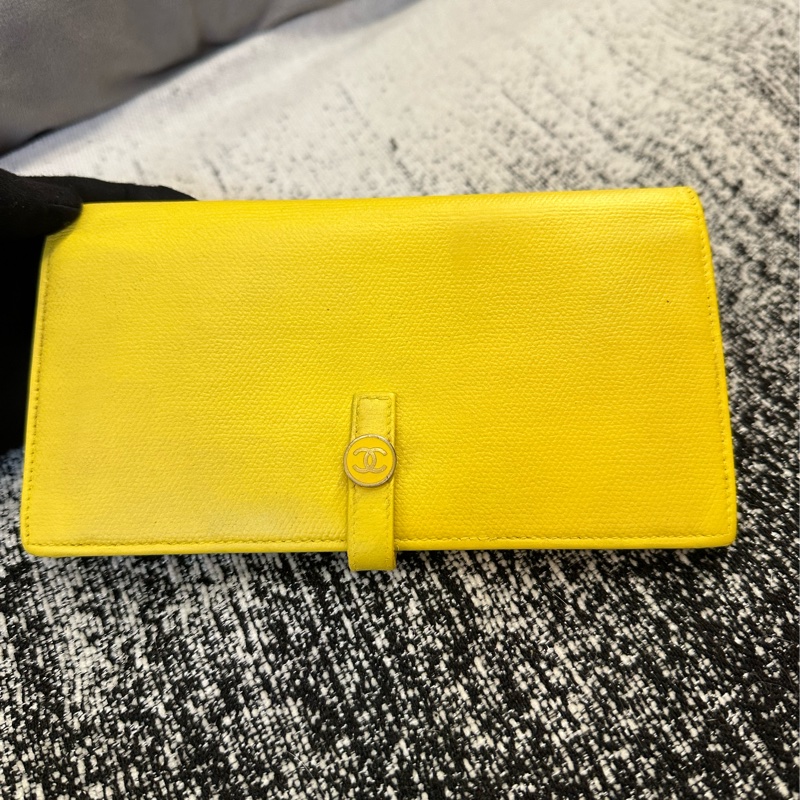 香奈兒 CHANEL 黃色皮革長夾-0