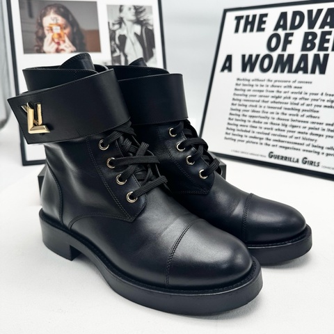 98新 LV路易威登 wonderland黑金短靴 36碼