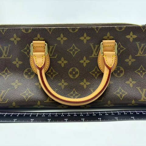 路易威登 老花三角金球手提包