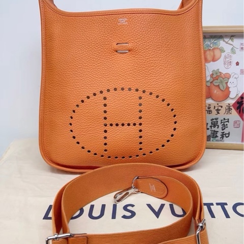 愛馬仕/Hermes  Evelyne 伊芙琳 尺寸29 框N 愛馬仕橙 銀扣 底長29