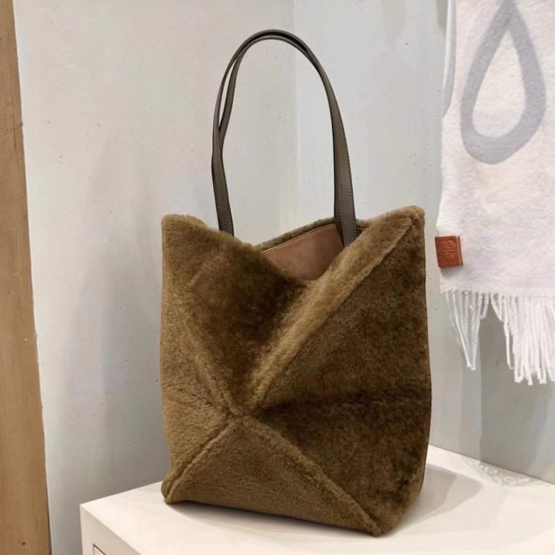 🎊新年特賣🧧Loewe Puzzle Fold 羊毛拼接可折疊托特包 橄欖綠-4