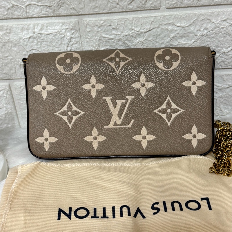 LV M82610 經典Félicie Pochette雙色Empreinte皮革斜背包-斑鳩灰-12
