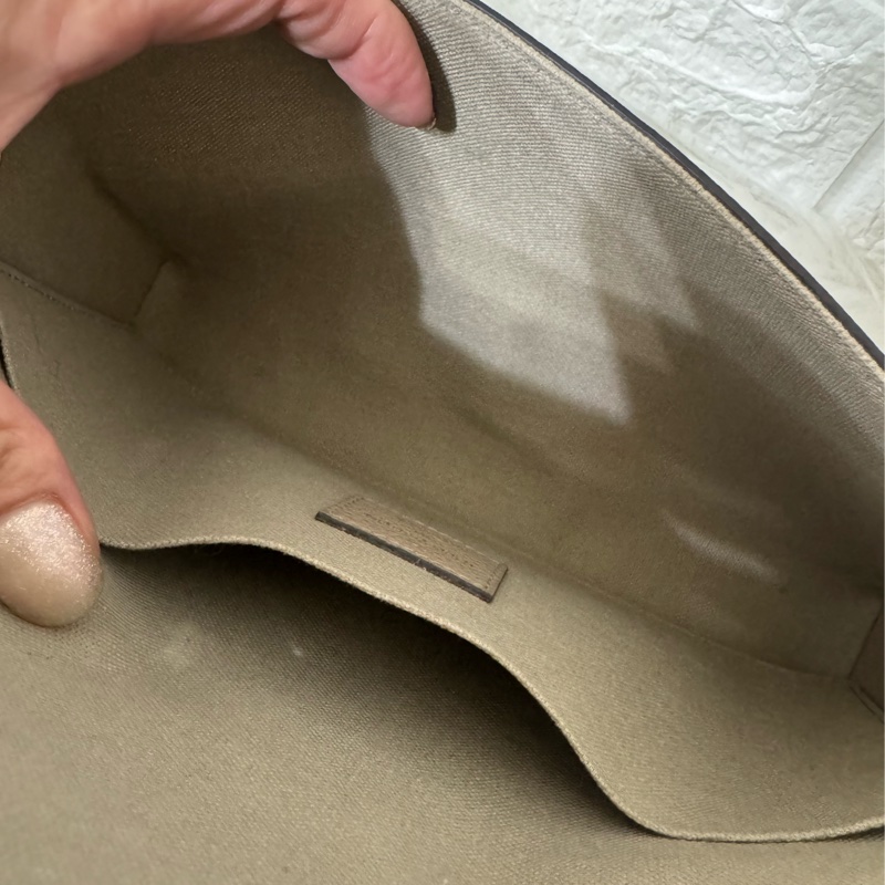 LV M82610 經典Félicie Pochette雙色Empreinte皮革斜背包-斑鳩灰-21