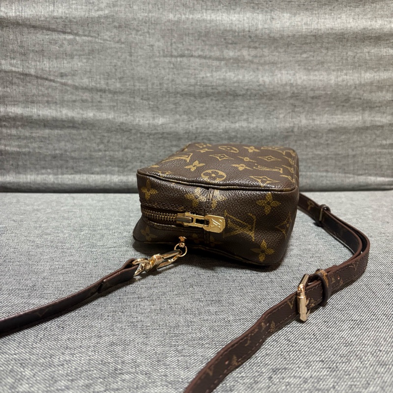 LV 老花相機包 斜挎包 18cm-2