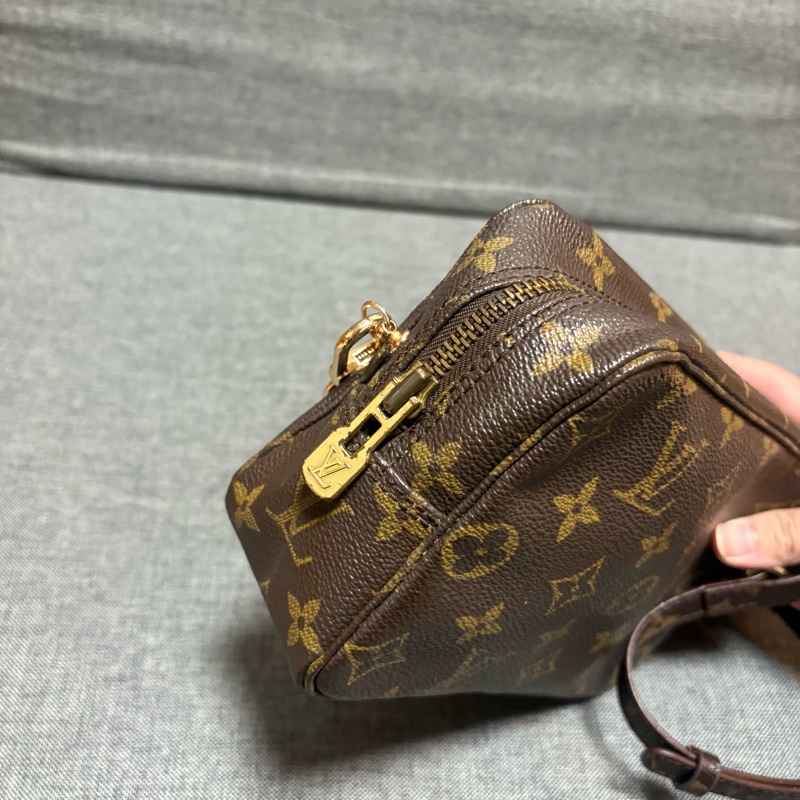 LV 老花相機包 斜挎包 18cm-10