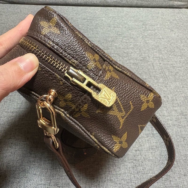 LV 老花相機包 斜挎包 18cm-19