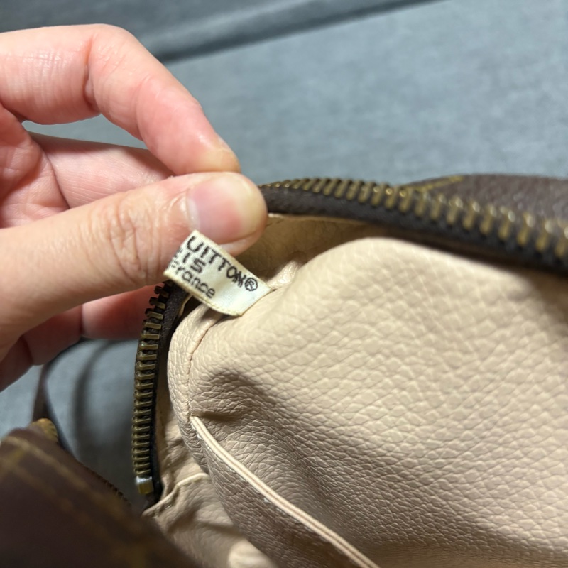 LV 老花相機包 斜挎包 23cm-17