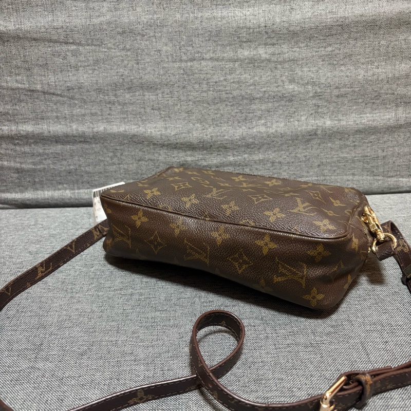 LV 老花相機包 斜挎包 23cm-2