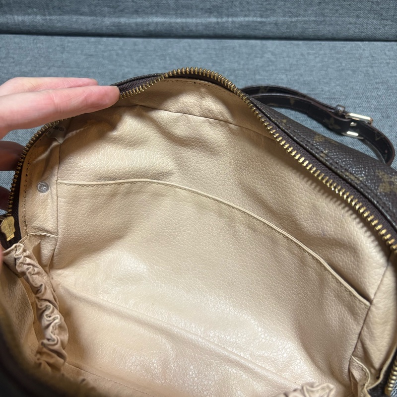 LV 老花相機包 斜挎包 23cm-14