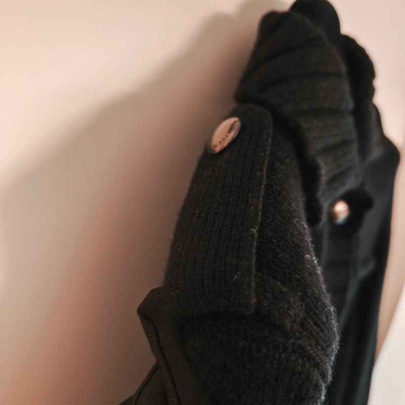 Burberry 黑色羊毛外套-4