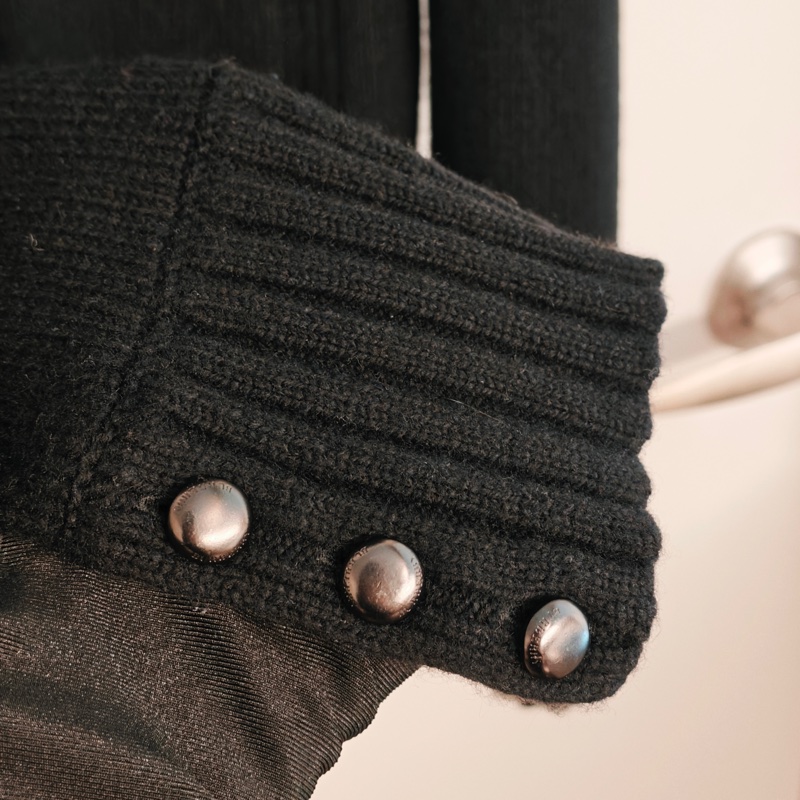 Burberry 黑色羊毛外套-16