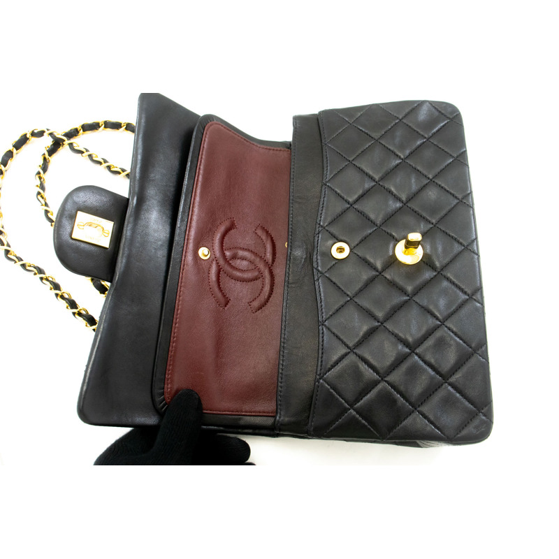 【日本直送】香奈兒經典雙蓋9吋鏈條單肩背包，黑色羊皮-10
