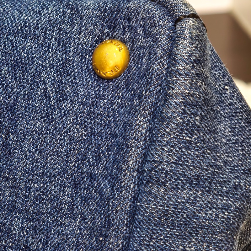 Prada 牛仔沙灘托特包-10