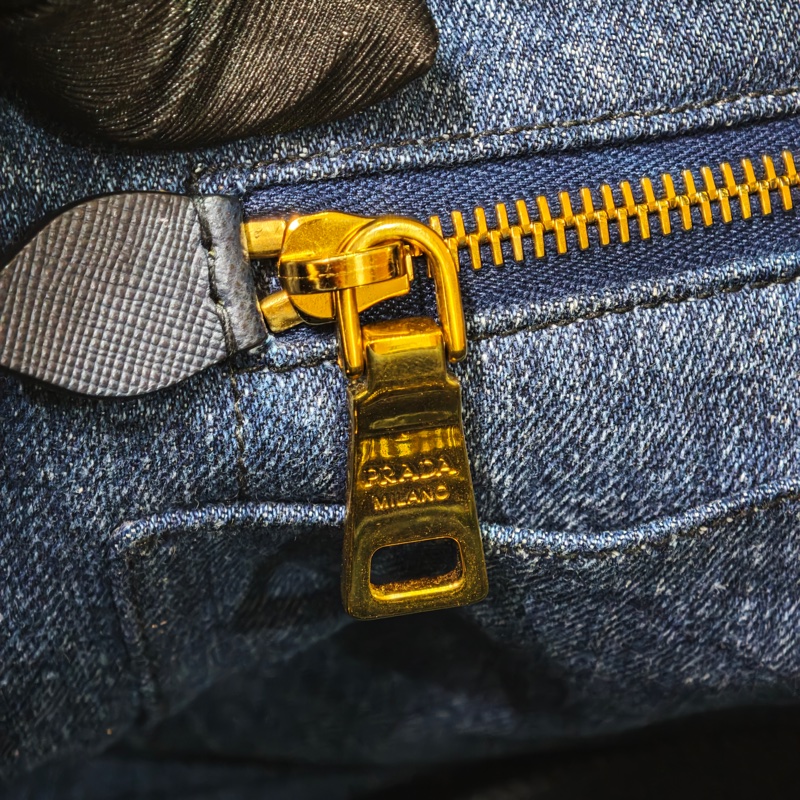 Prada 牛仔沙灘托特包-24