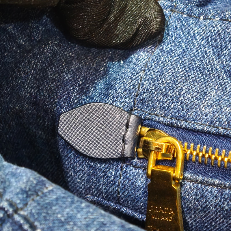 Prada 牛仔沙灘托特包-26