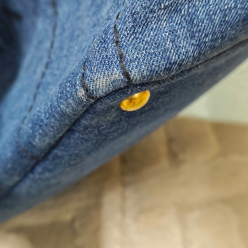 Prada 牛仔沙灘托特包-42