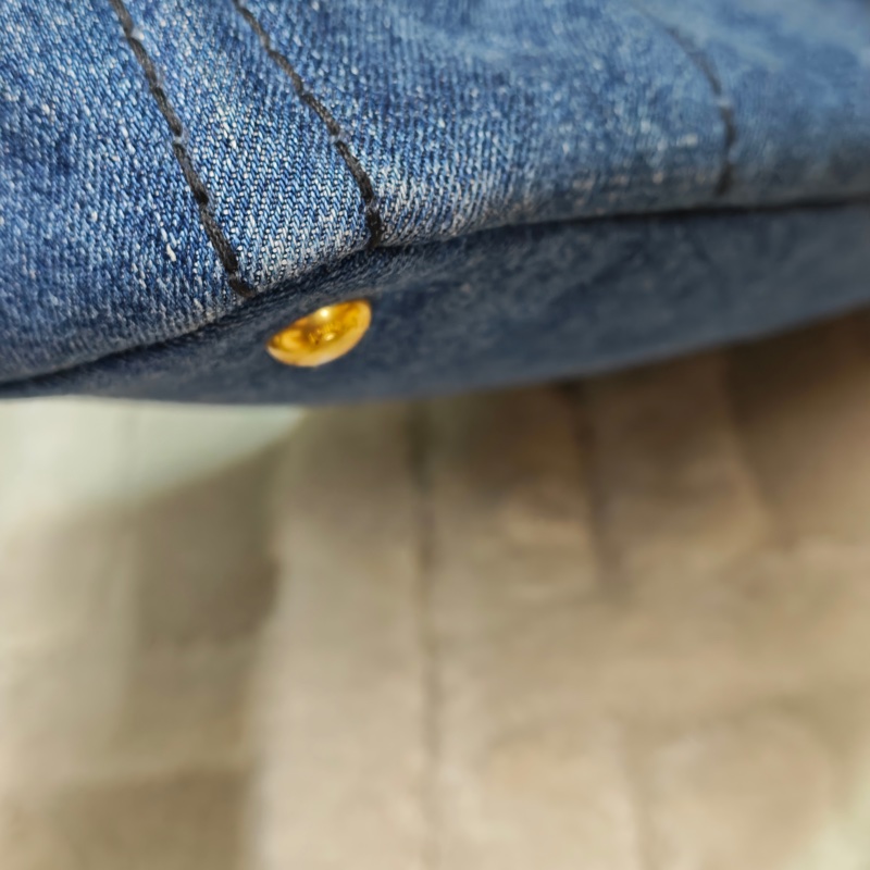 Prada 牛仔沙灘托特包-43