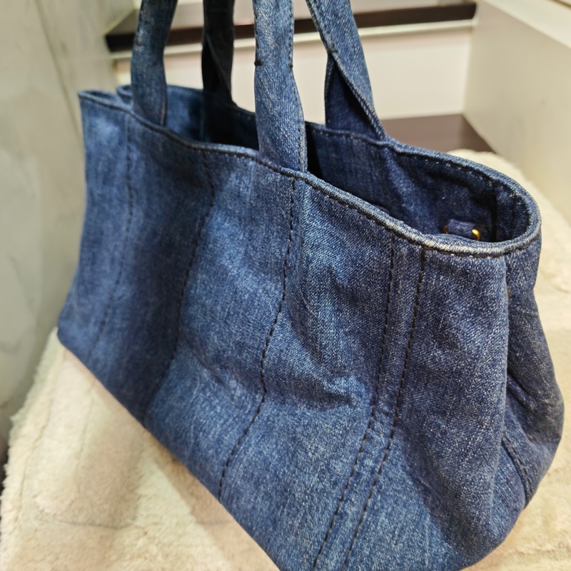 Prada 牛仔沙灘托特包-46