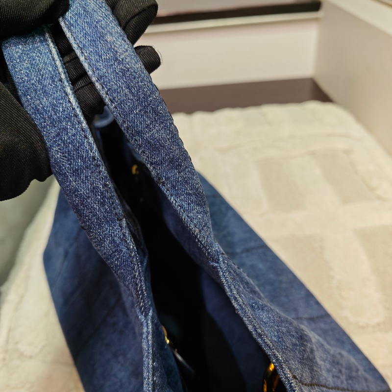 Prada 牛仔沙灘托特包-50