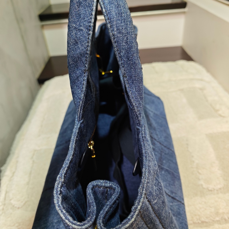 Prada 牛仔沙灘托特包-51