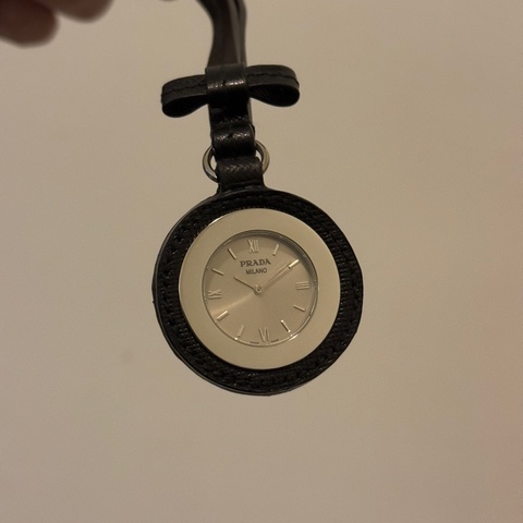 PRADA 懷錶（皮質掛飾 /精品配件/手錶）