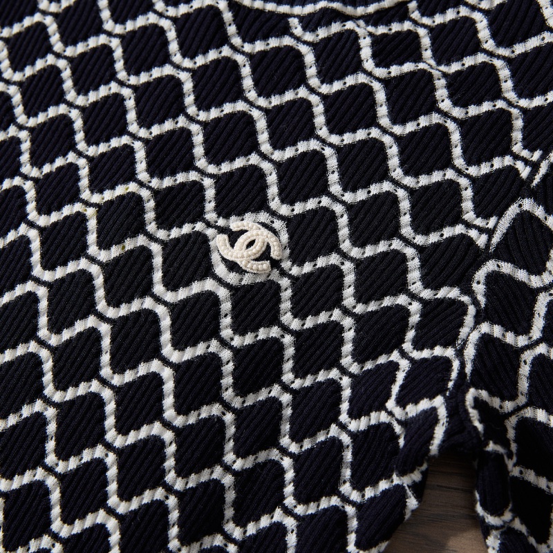 ❤️CHANEL 春夏針織衫 精緻Logo裝飾-4