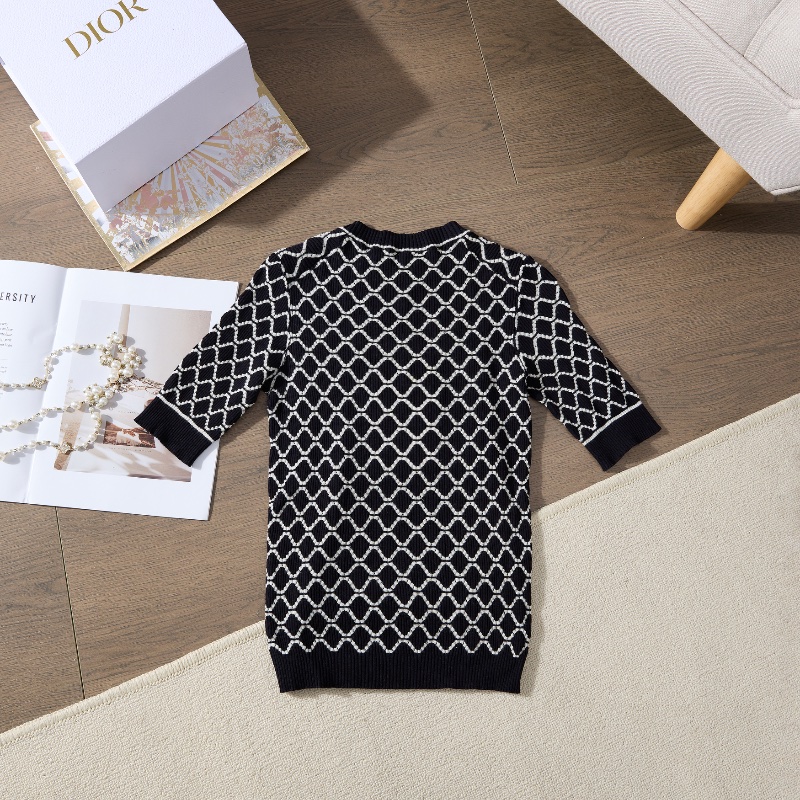 ❤️CHANEL 春夏針織衫 精緻Logo裝飾-9