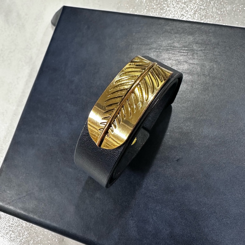 Armani Exchange寶藍色女用皮手環-5