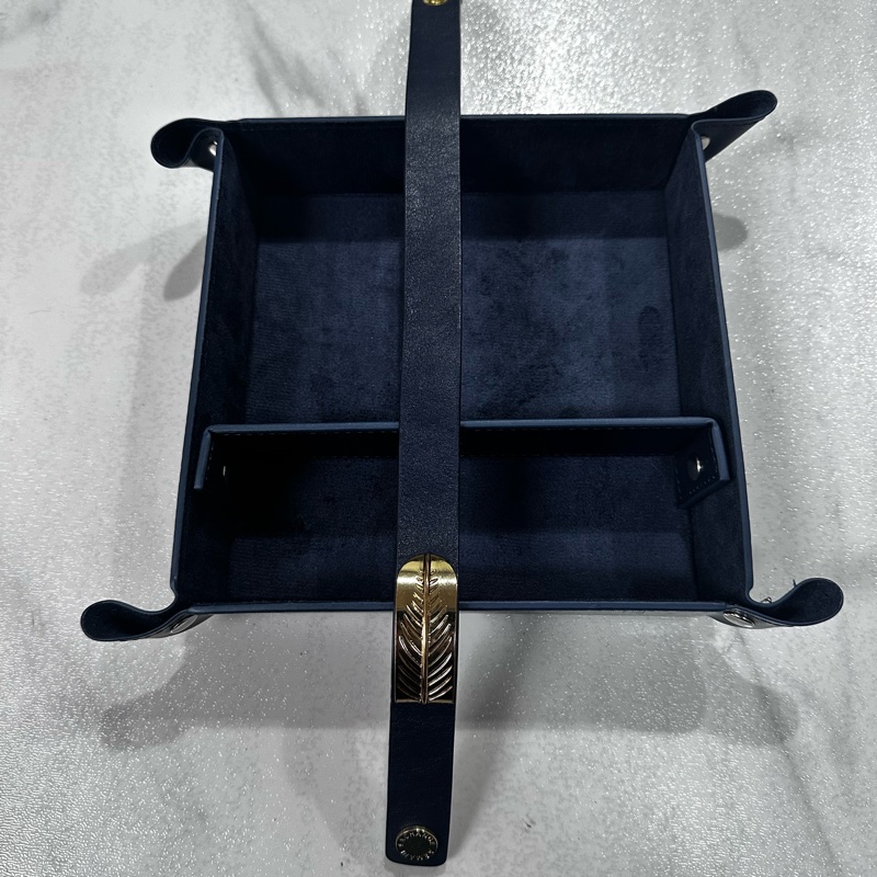 Armani Exchange寶藍色女用皮手環-6