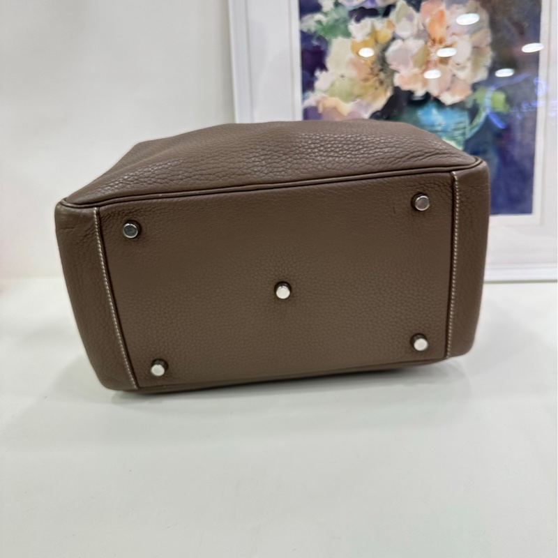 Hermes愛馬仕 Lindy30 大象灰銀扣 TC皮 框O刻-5