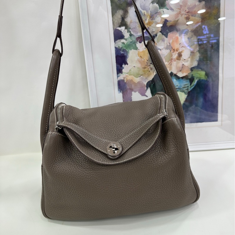 Hermes愛馬仕 Lindy30 大象灰銀扣 TC皮 框O刻-6