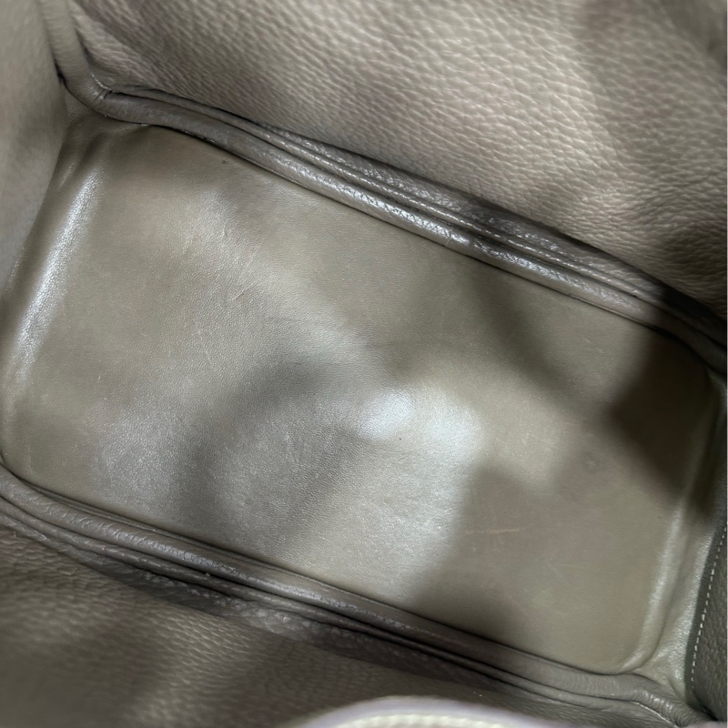 Hermes愛馬仕 Lindy30 大象灰銀扣 TC皮 框O刻-8