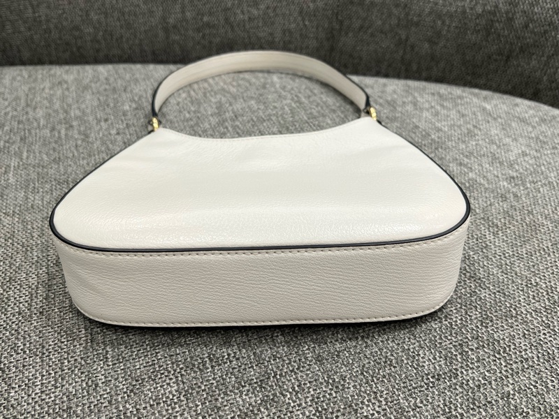 Miumiu白色腋下包 肩背包🤍 山羊皮-4