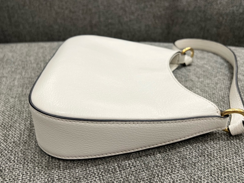 Miumiu白色腋下包 肩背包🤍 山羊皮-5