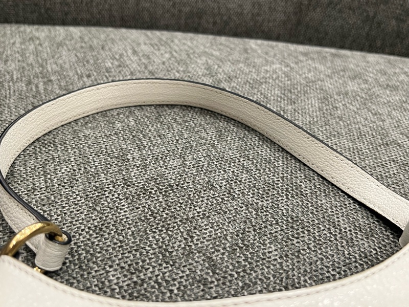 Miumiu白色腋下包 肩背包🤍 山羊皮-7