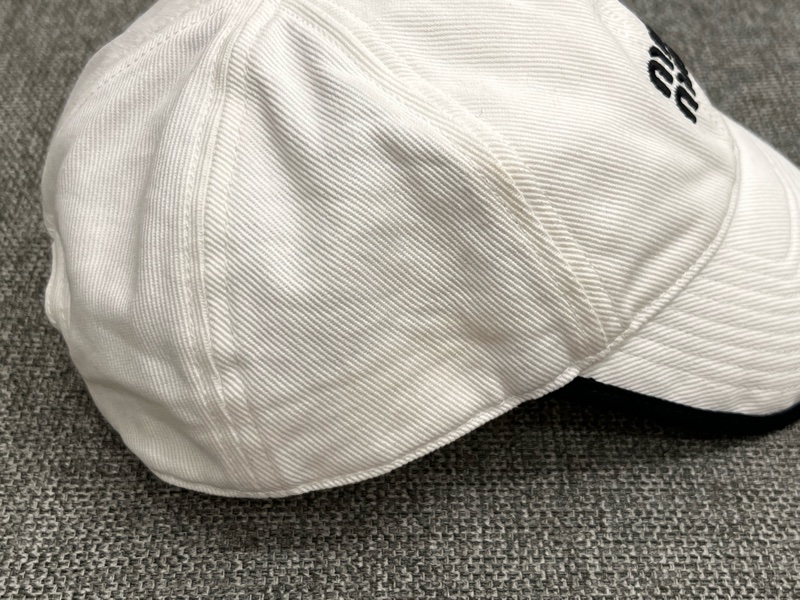 Miumiu 白色棒球帽-15