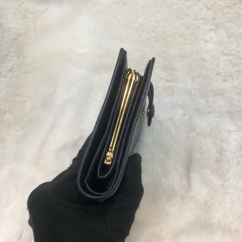 Chanel 中古黑色荔枝牛皮短夾 XC244-3