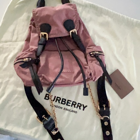 Burberry已絕版金鏈後背包