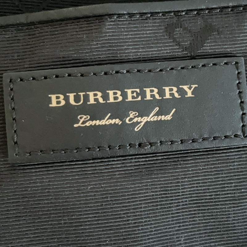 Burberry已絕版金鏈後背包-2