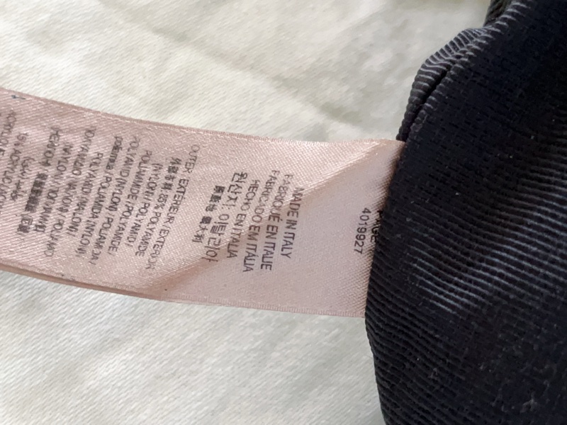 Burberry已絕版金鏈後背包-14